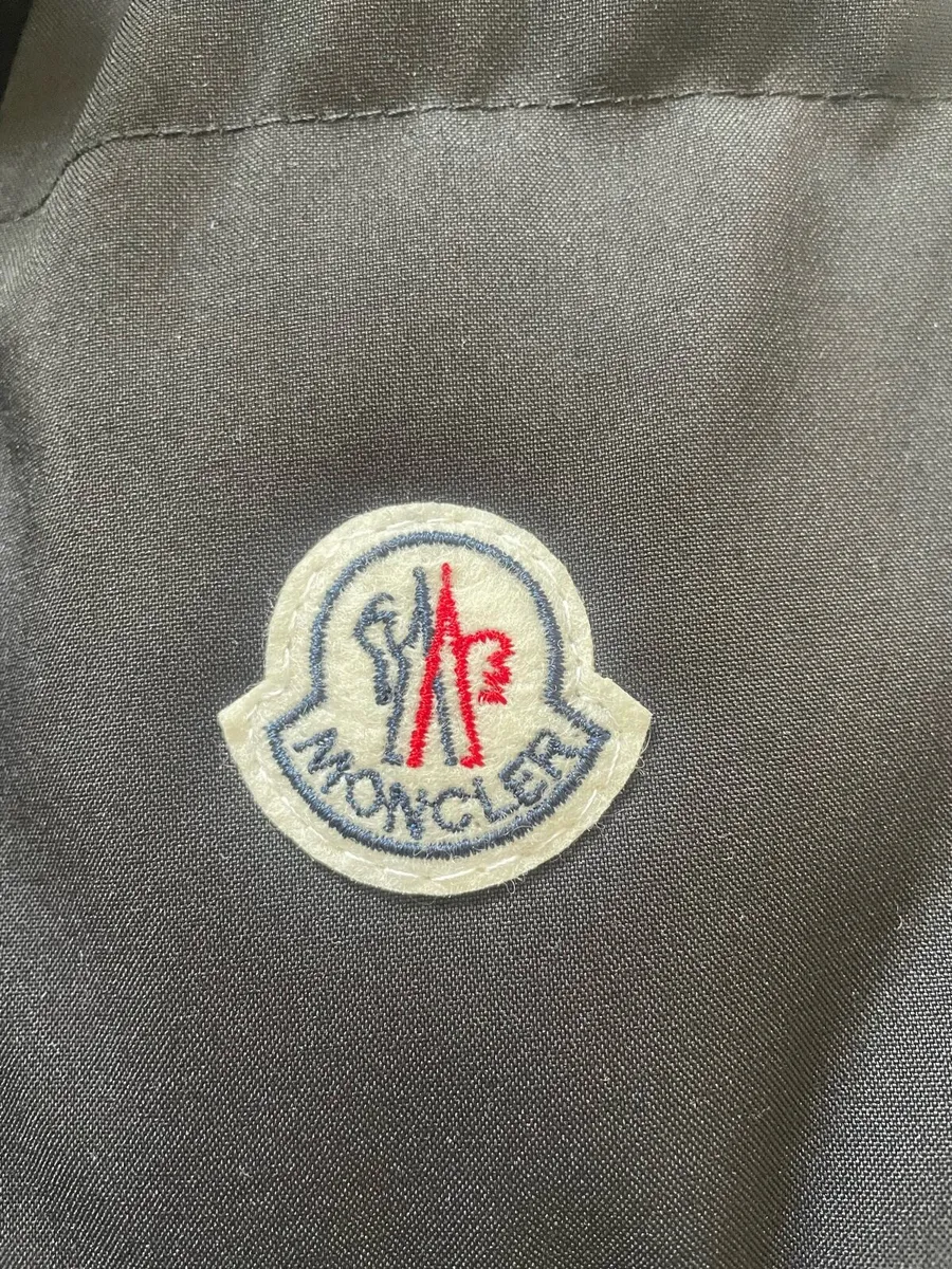 Moncler black Gilet, (replica) medium - Image 1