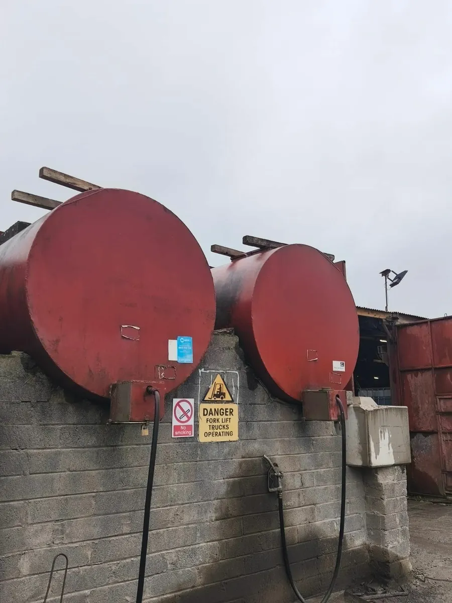Diesel Fuel tanks -Steel - 4,400 litres / 960 gal. - Image 1
