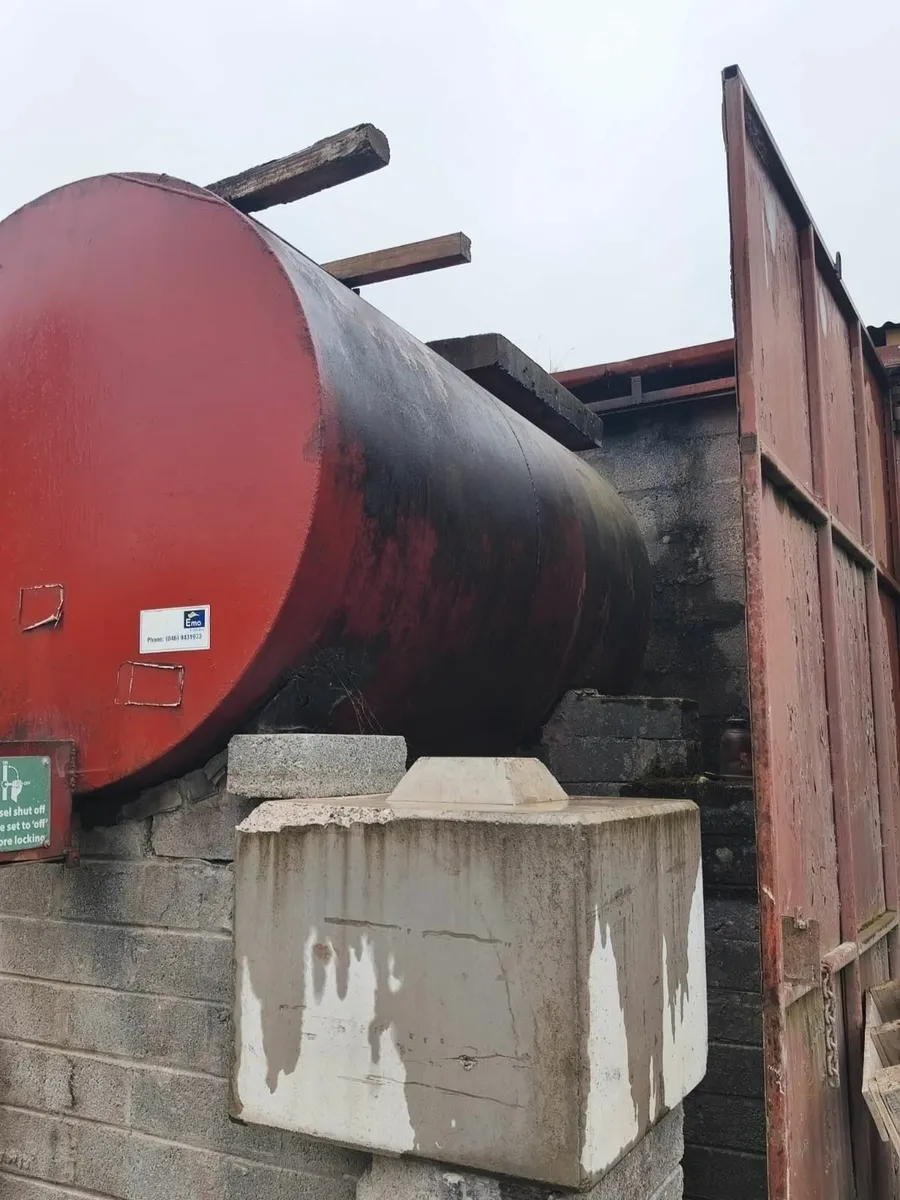 Diesel Fuel tanks -Steel - 4,400 litres / 960 gal. - Image 2