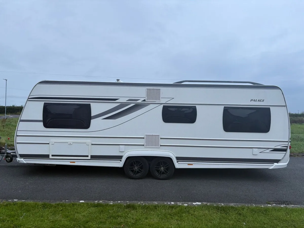 2019 Fendt Palace 650 - Image 4