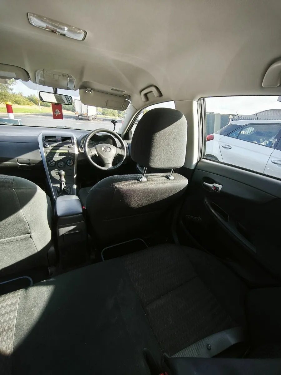 Toyota Corolla 2008 - Image 1
