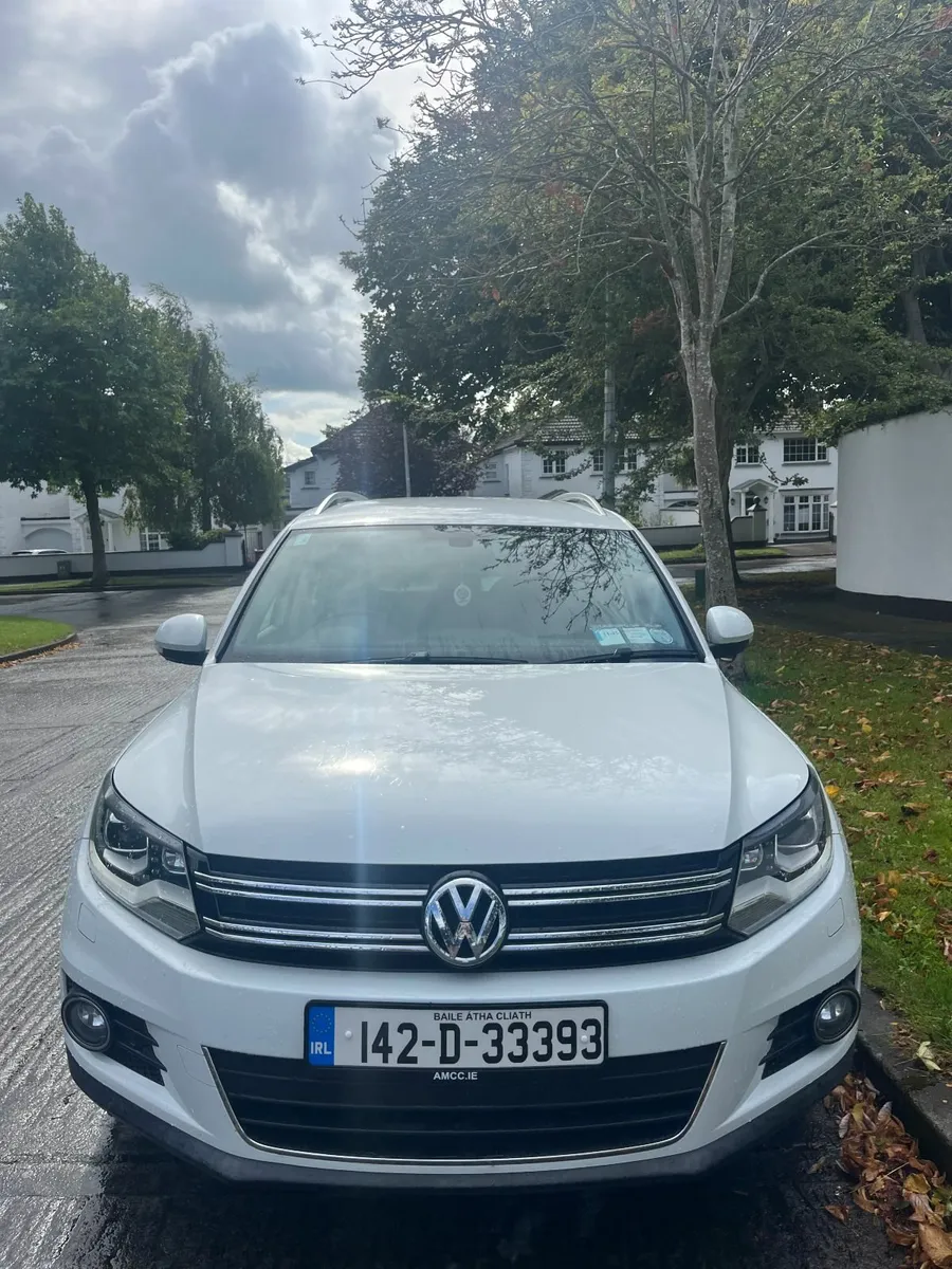 142 VW TIGUAN - SUPERB CONDITION SUPER LOW MILAGE - Image 3