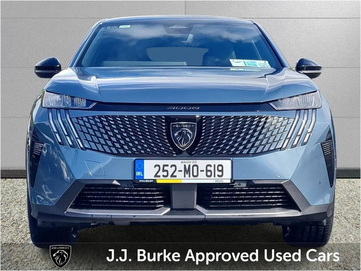 Peugeot 3008 BEV 73kwh 210BHP Allure - Image 2
