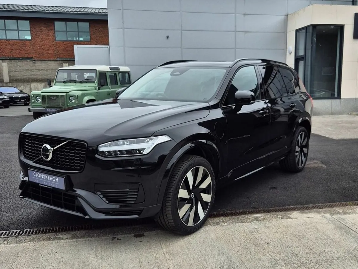 Volvo XC90 RECHARGE T8 PLUS AWD - Image 3