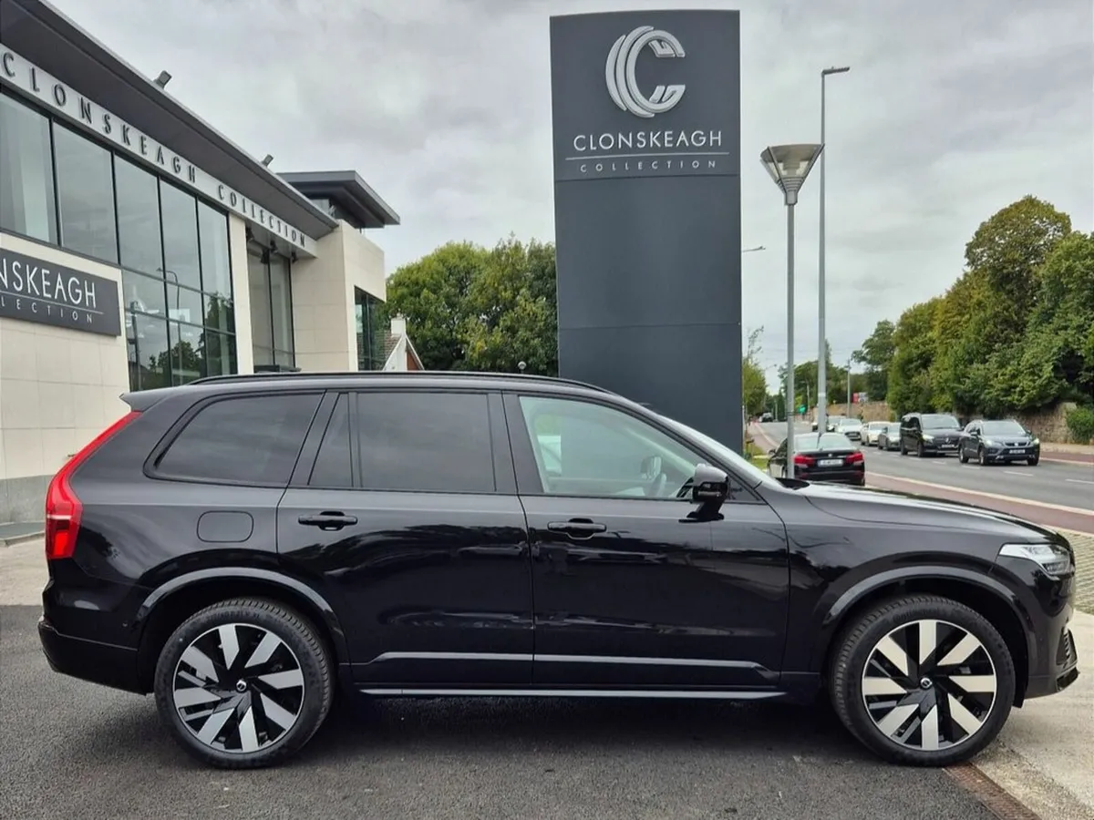Volvo XC90 RECHARGE T8 PLUS AWD - Image 4