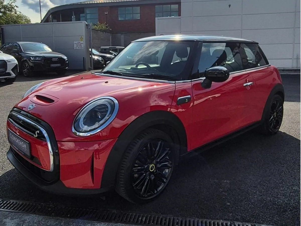 Mini Cooper Electric Level 2 - Image 3