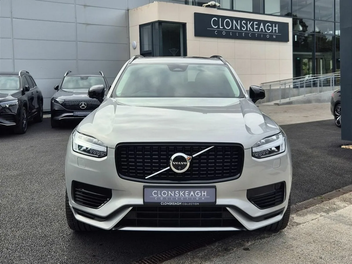 Volvo XC90 RECHARGE T8 PLUS AWD - Image 2