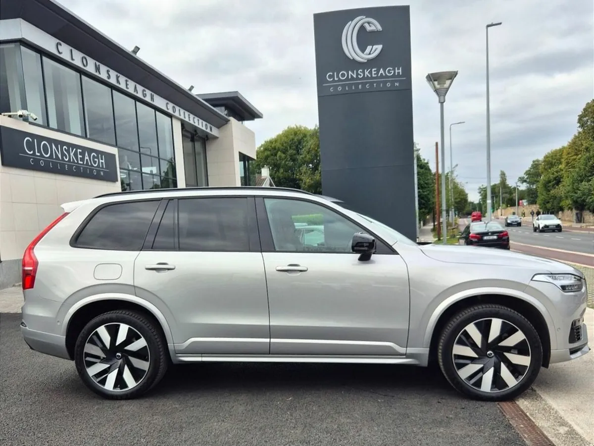 Volvo XC90 RECHARGE T8 PLUS AWD - Image 4