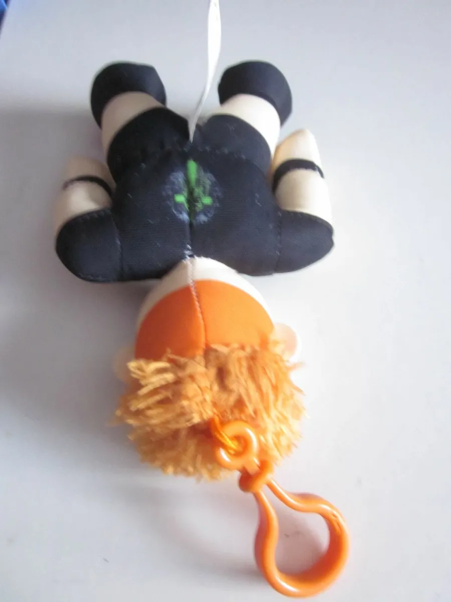 WWE the Celtic Warrior Plush Talking Key Ring - Image 2