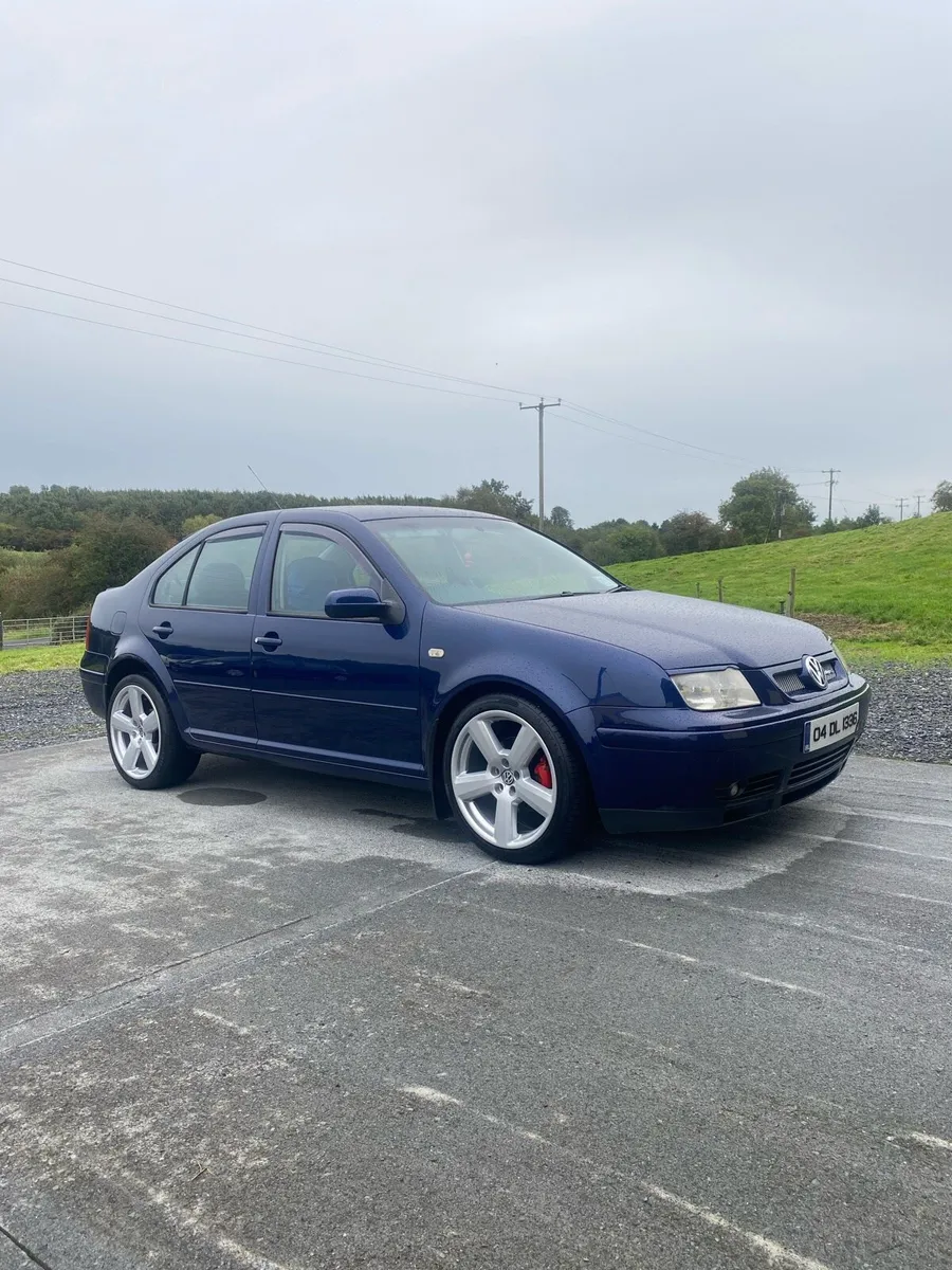 Car valeting service available - Image 1