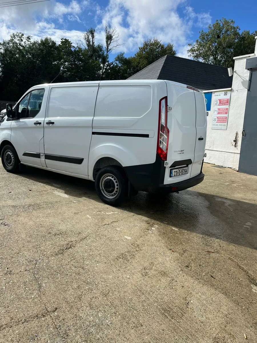 Ford Transit - Image 4