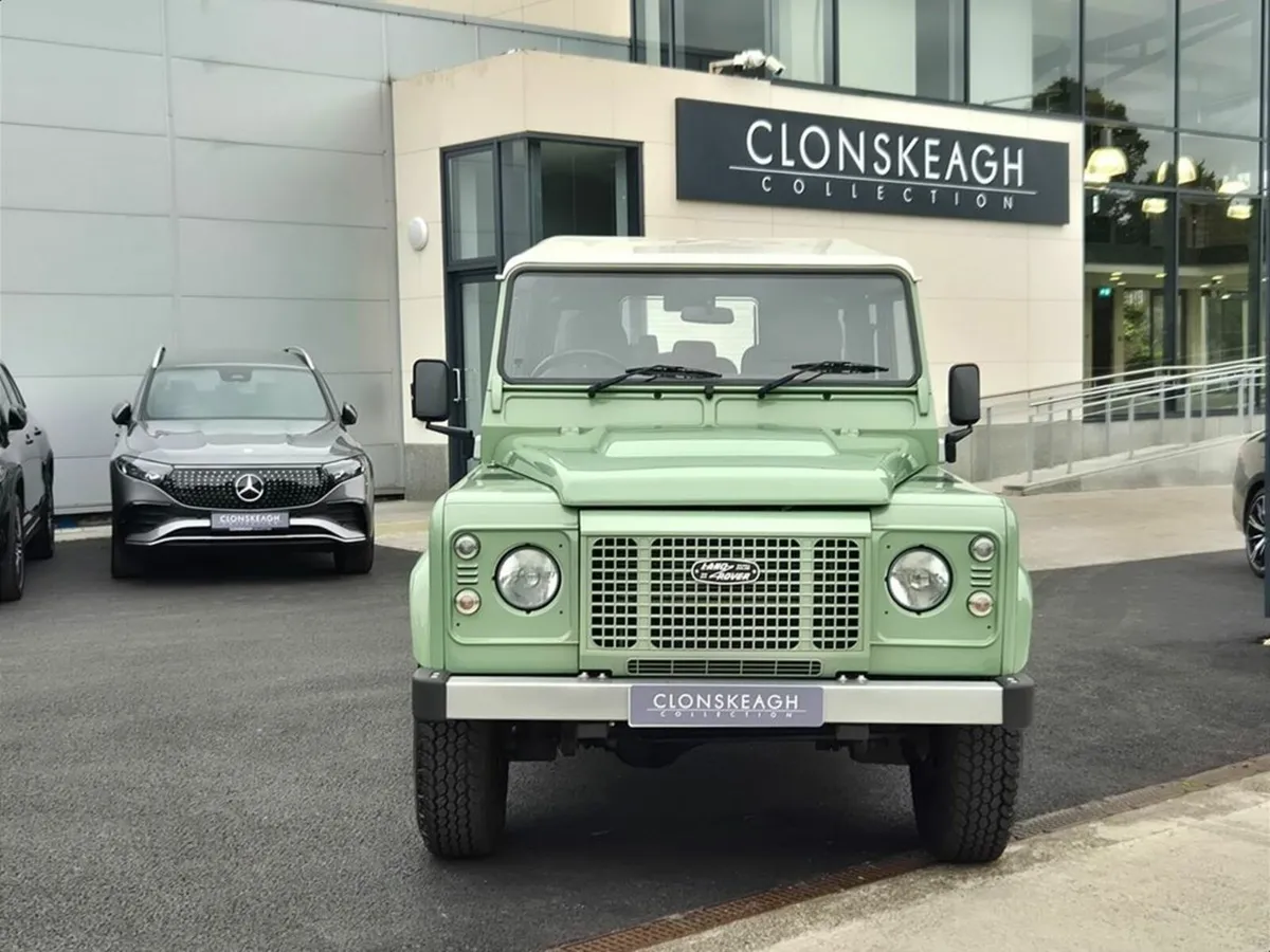 Land Rover Defender TD HERITAGE STATION WAGON - Image 2