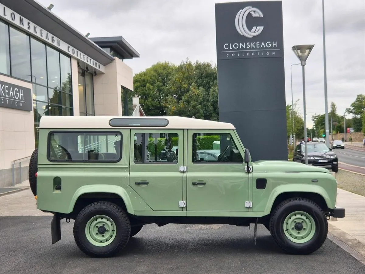 Land Rover Defender TD HERITAGE STATION WAGON - Image 4
