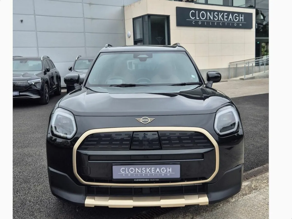 Mini Countryman - Image 2