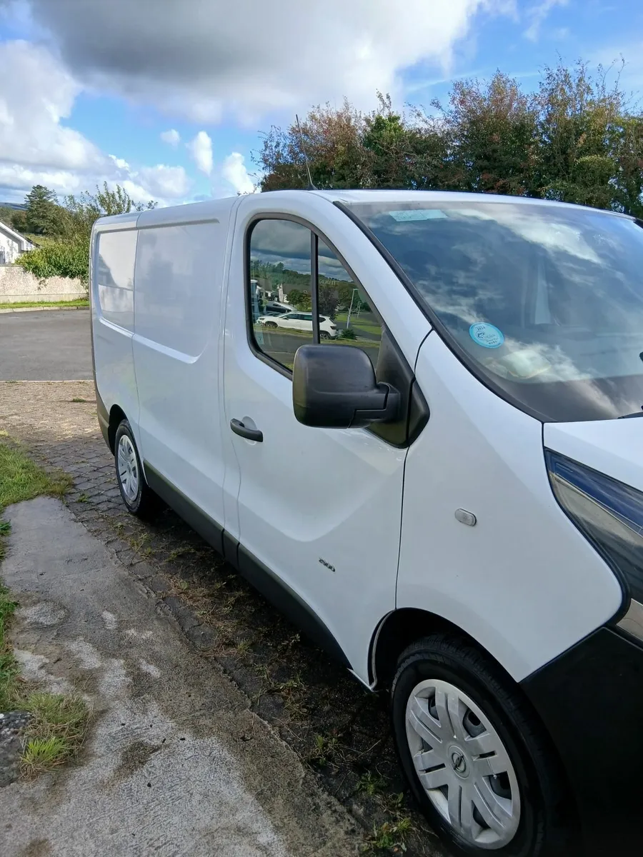 Vauxhall Vivaro 2015 - Image 2