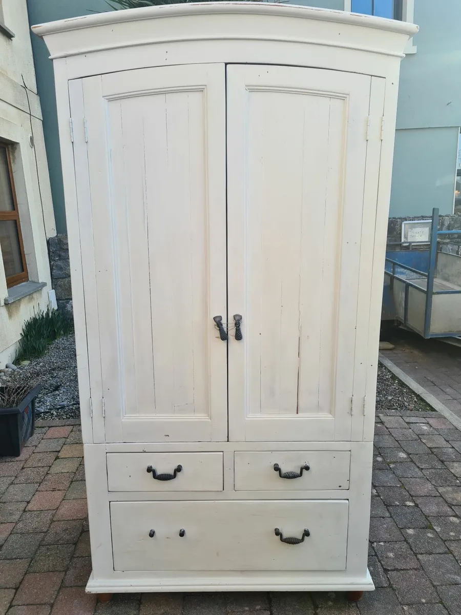 Reclaimed Vietnamese pine Bedroom wardrobe set,