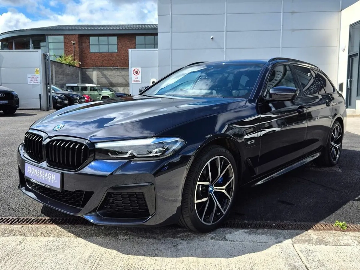 BMW 5-Series 530E M SPORT - Image 3