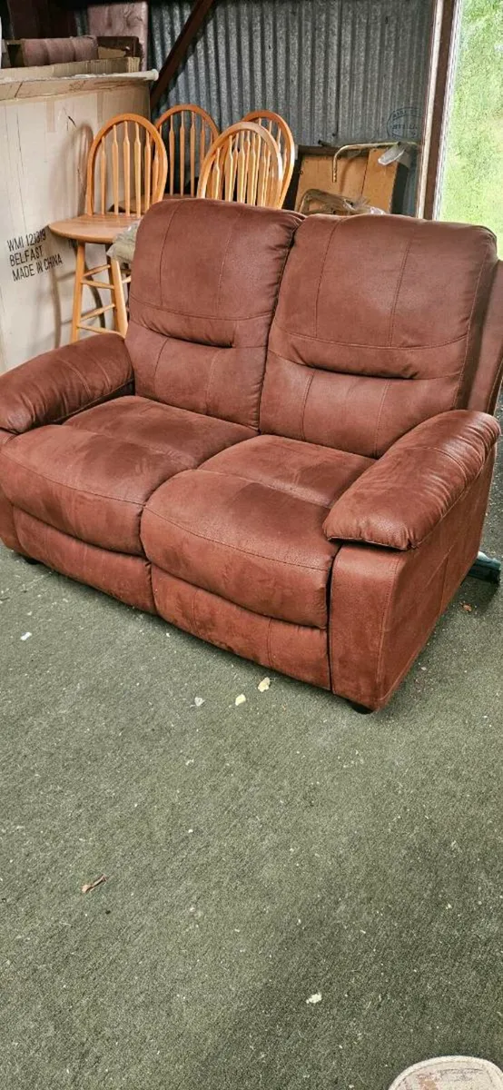 Furniture (sofas & recliners)(table & chairs/beds) - Image 1