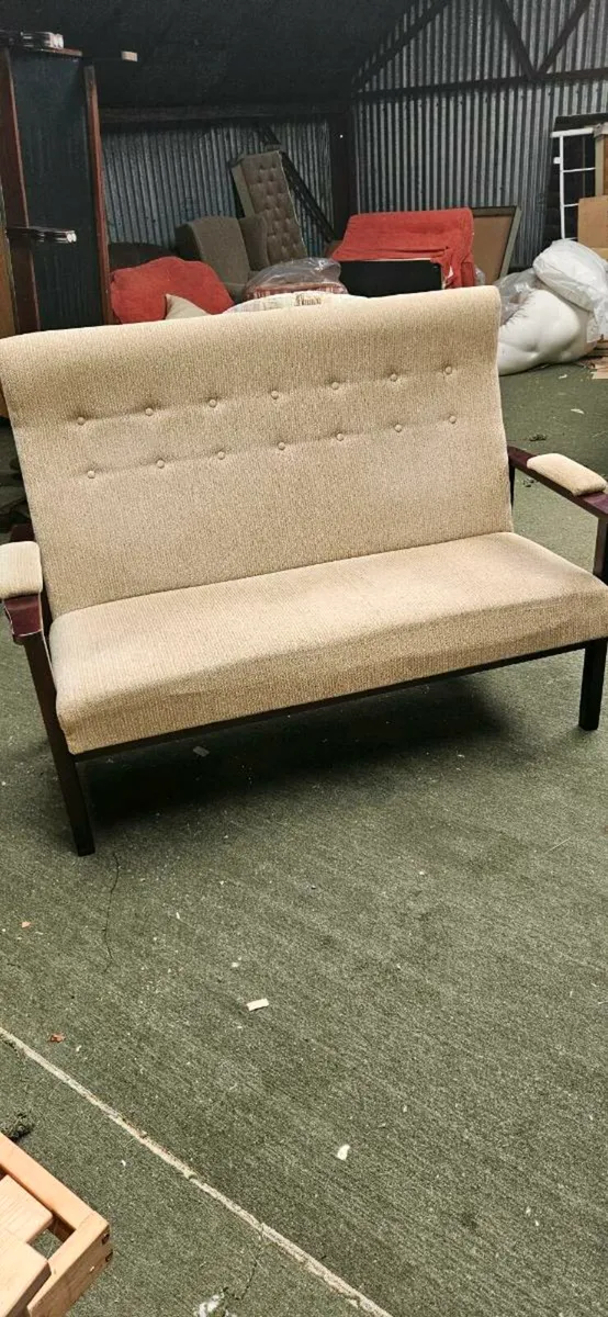 Furniture (sofas & recliners)(table & chairs/beds) - Image 3