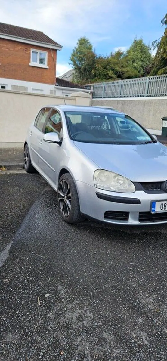 2008 Volkswagen Golf - Image 1