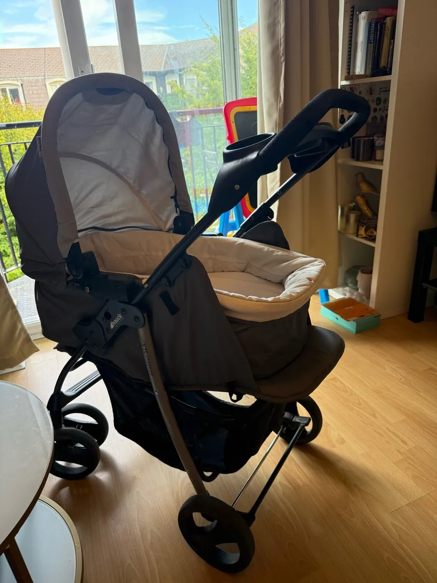Hauck Pushchair and Carrycot - Image 2
