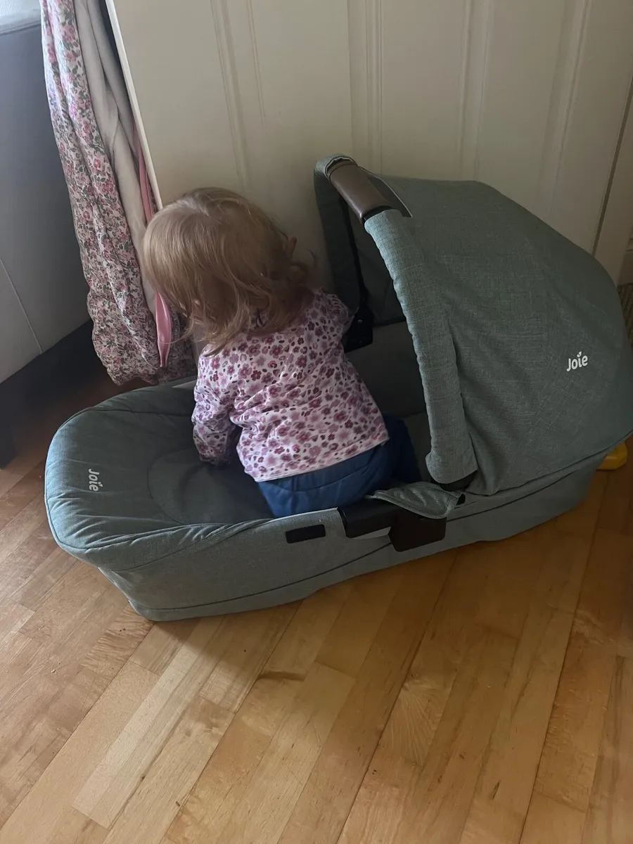 Joie Versatrax Stroller - Image 2