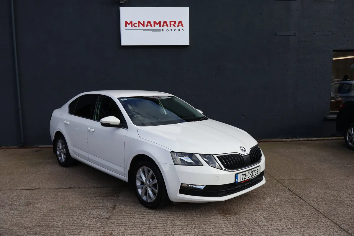 Skoda Octavia 1 Owner from New Huge Spec! - Image 1