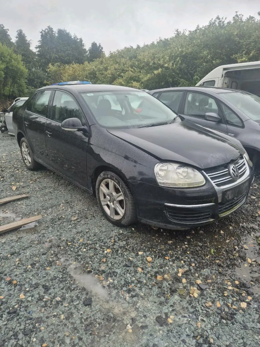 Volkswagen Jetta - Breaking only - Image 1