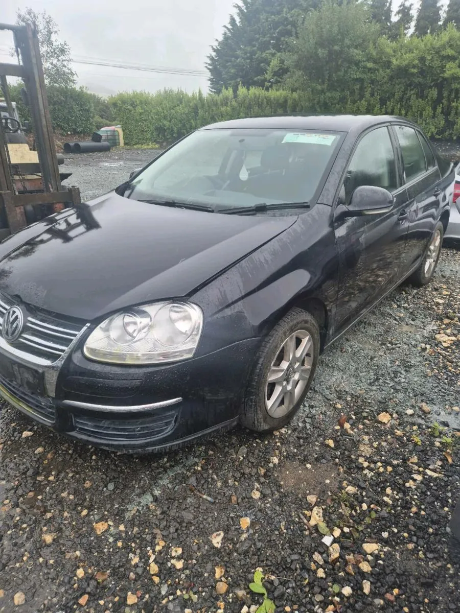 Volkswagen Jetta - Breaking only - Image 4
