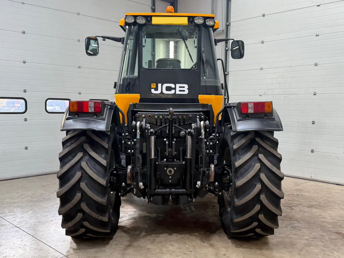 JCB 2155 Fastrac - Image 4
