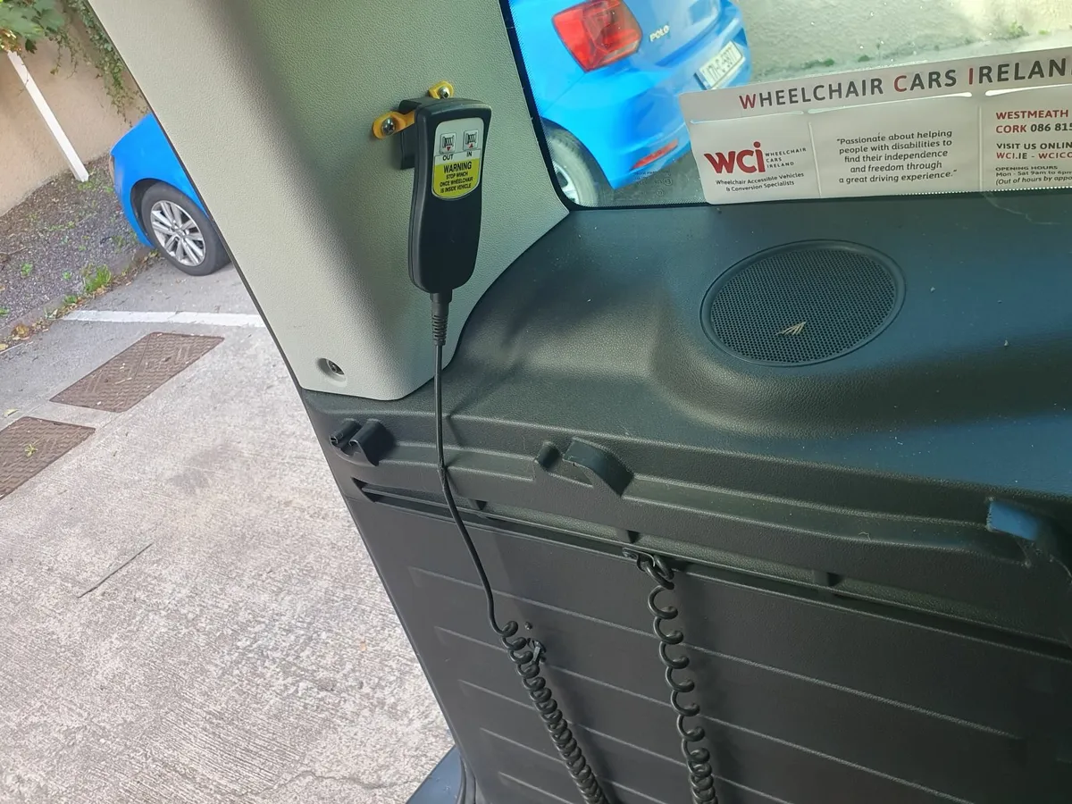 Peugeot Partner Tepee 2014  Automatic - Image 3