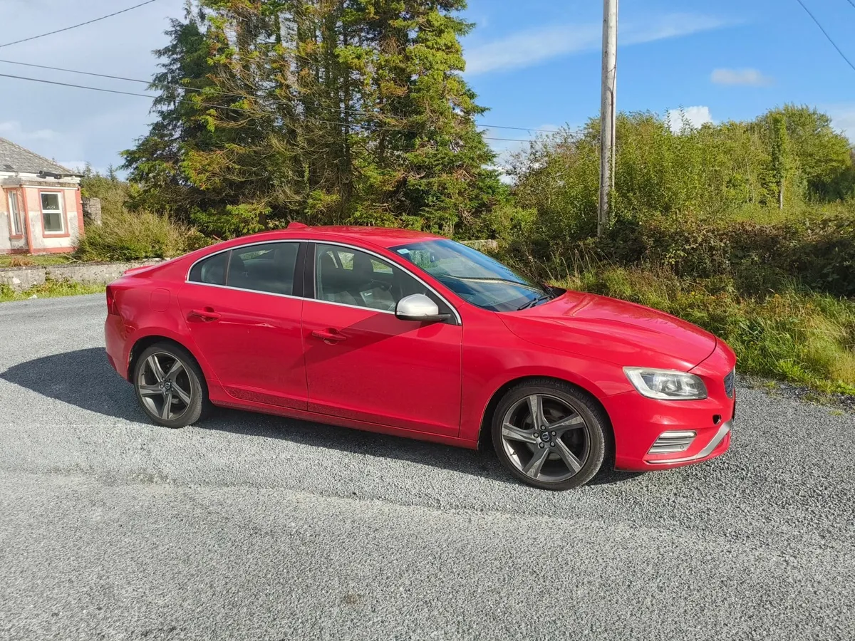 VOLVO S60 D4 R-DESIGN 181 HP - Image 3