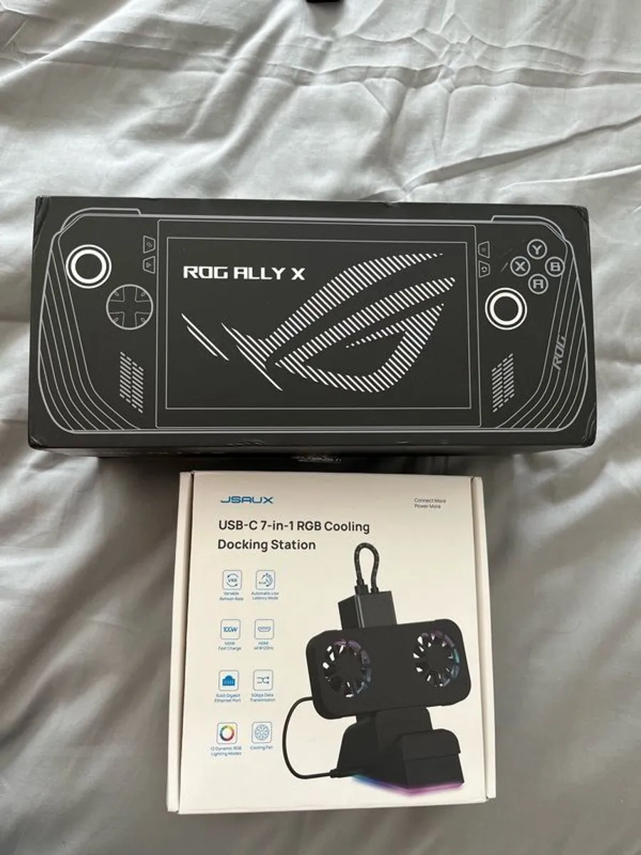 ROG Ally X + JSAUX Docking Station - Image 4