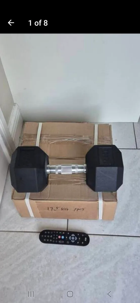 Brand new 2x17.5kilo hex dumbbells - Image 1