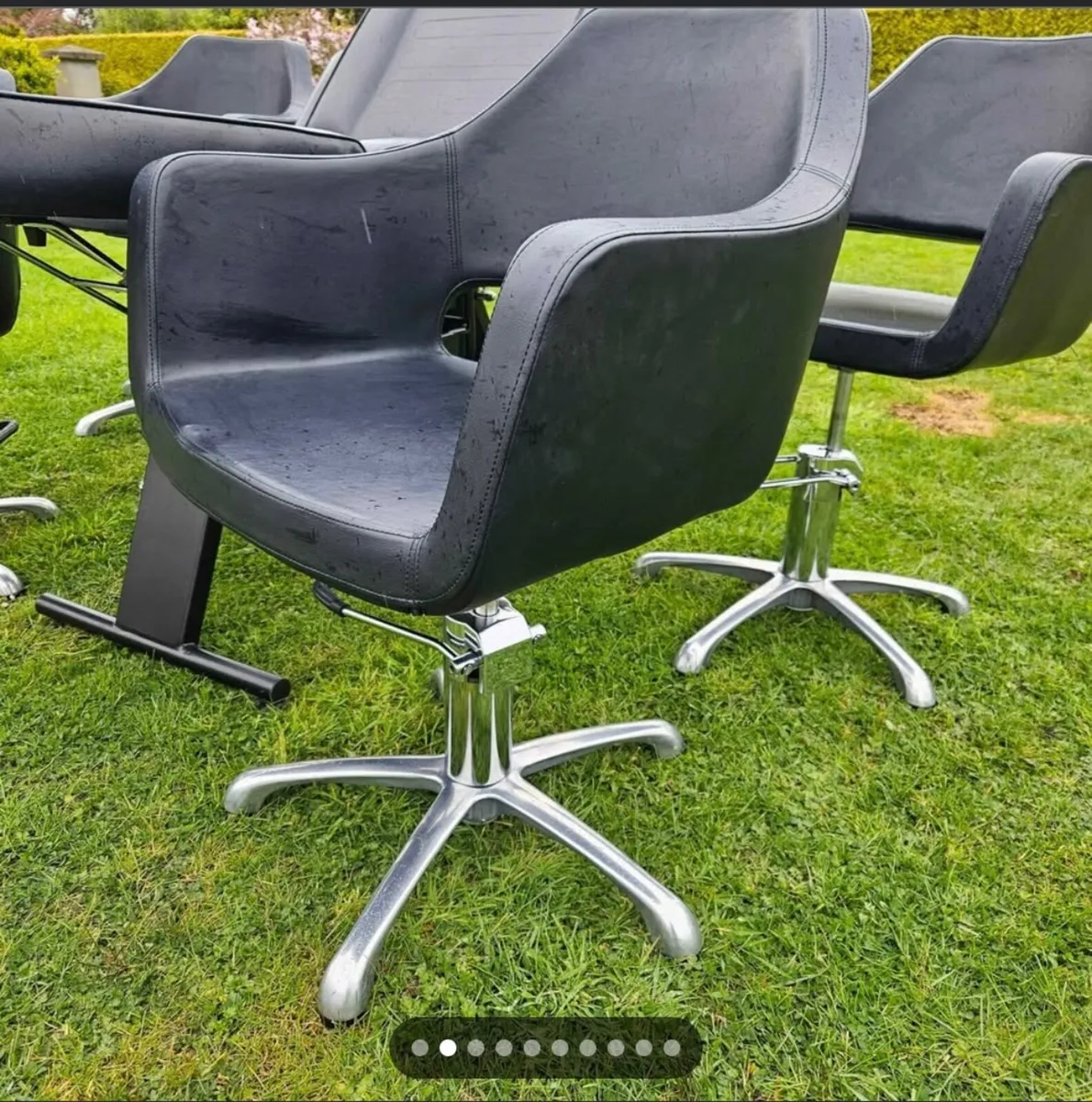 Salon Furniture - Image 3