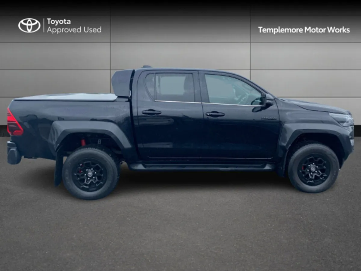 Toyota Hilux HILUX 2.8 GR SPORT II - Image 3