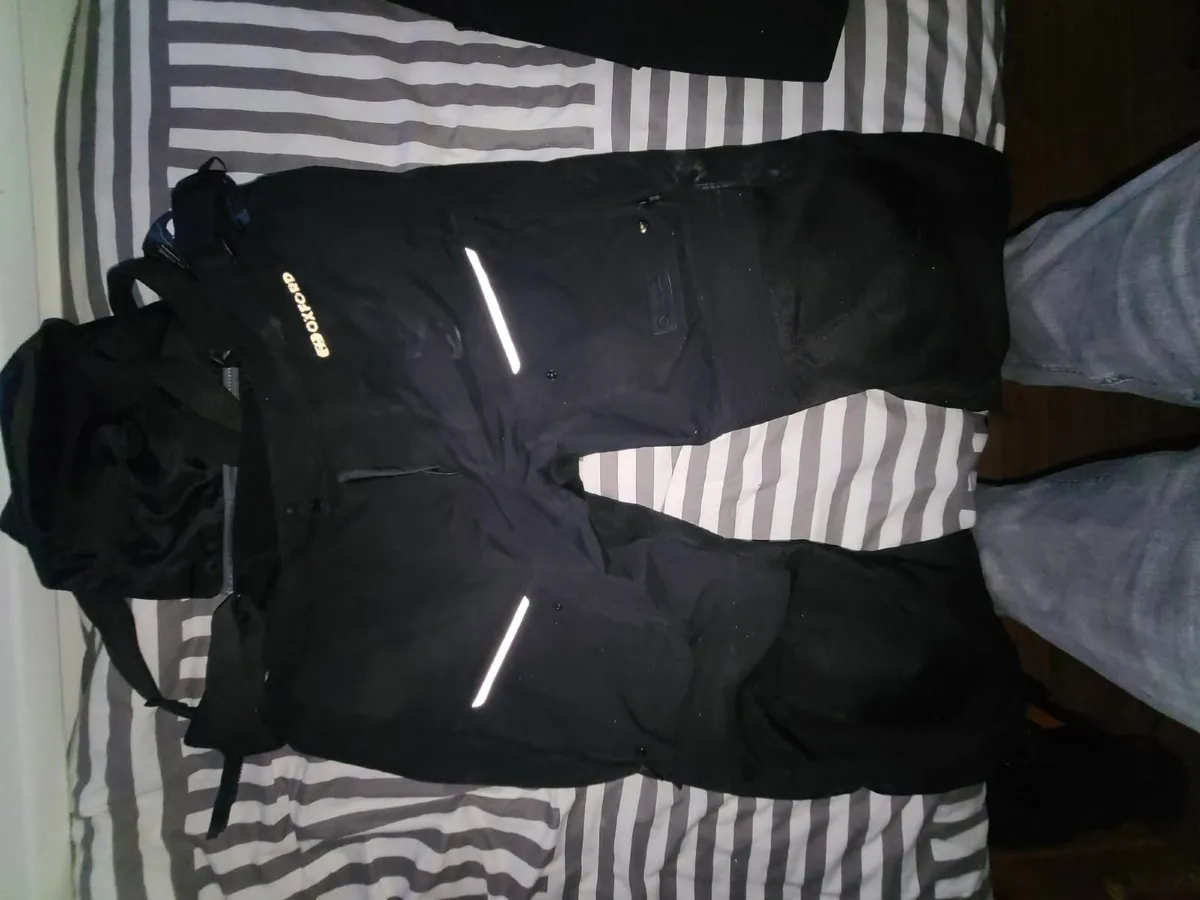 Shark Helmet, Boots, Wetgear, Gloves, Chain&Lock - Image 4