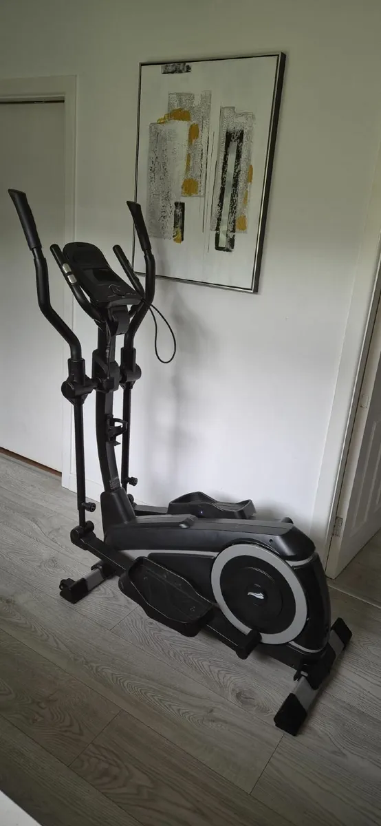Cross Trainer