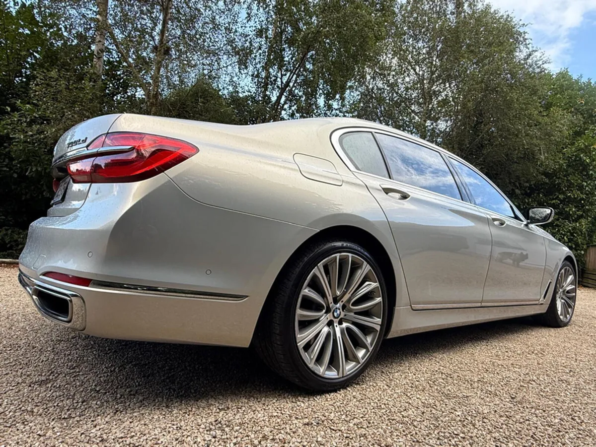 BMW 7-Series 730 LD EXCLUSIVE *Colossal Specificat - Image 3