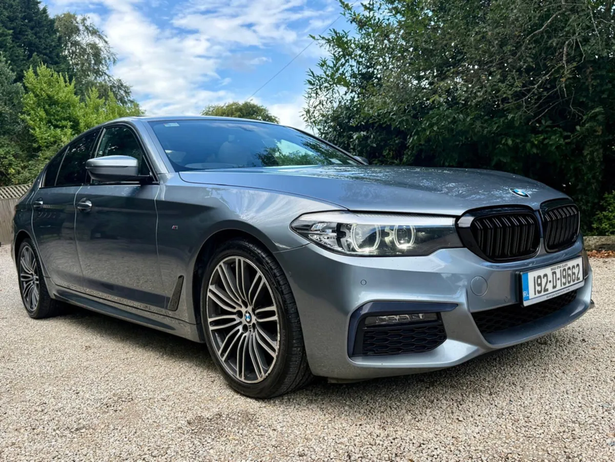 BMW 5-Series 520D M SPORT *Sunroof…Harman Kardon…F - Image 1