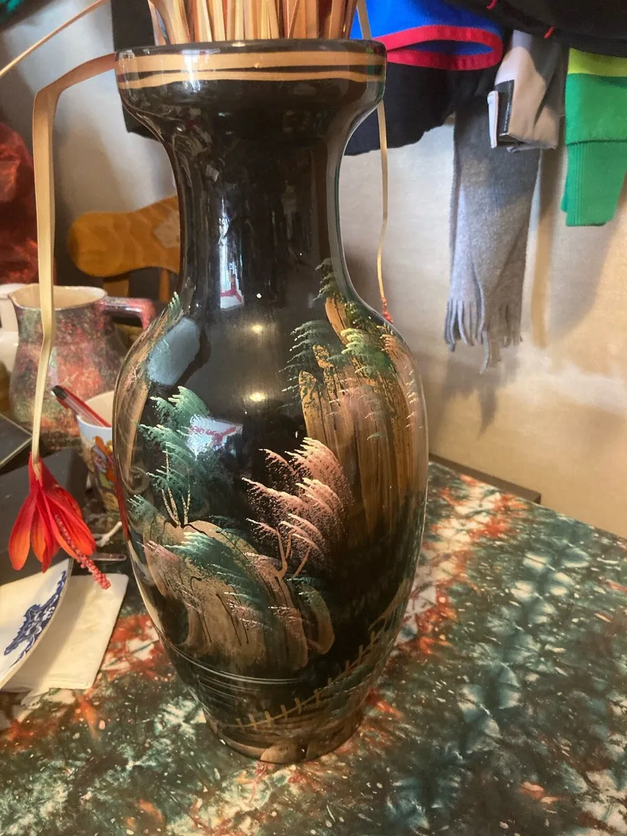 Vintage oriental vase - Image 1