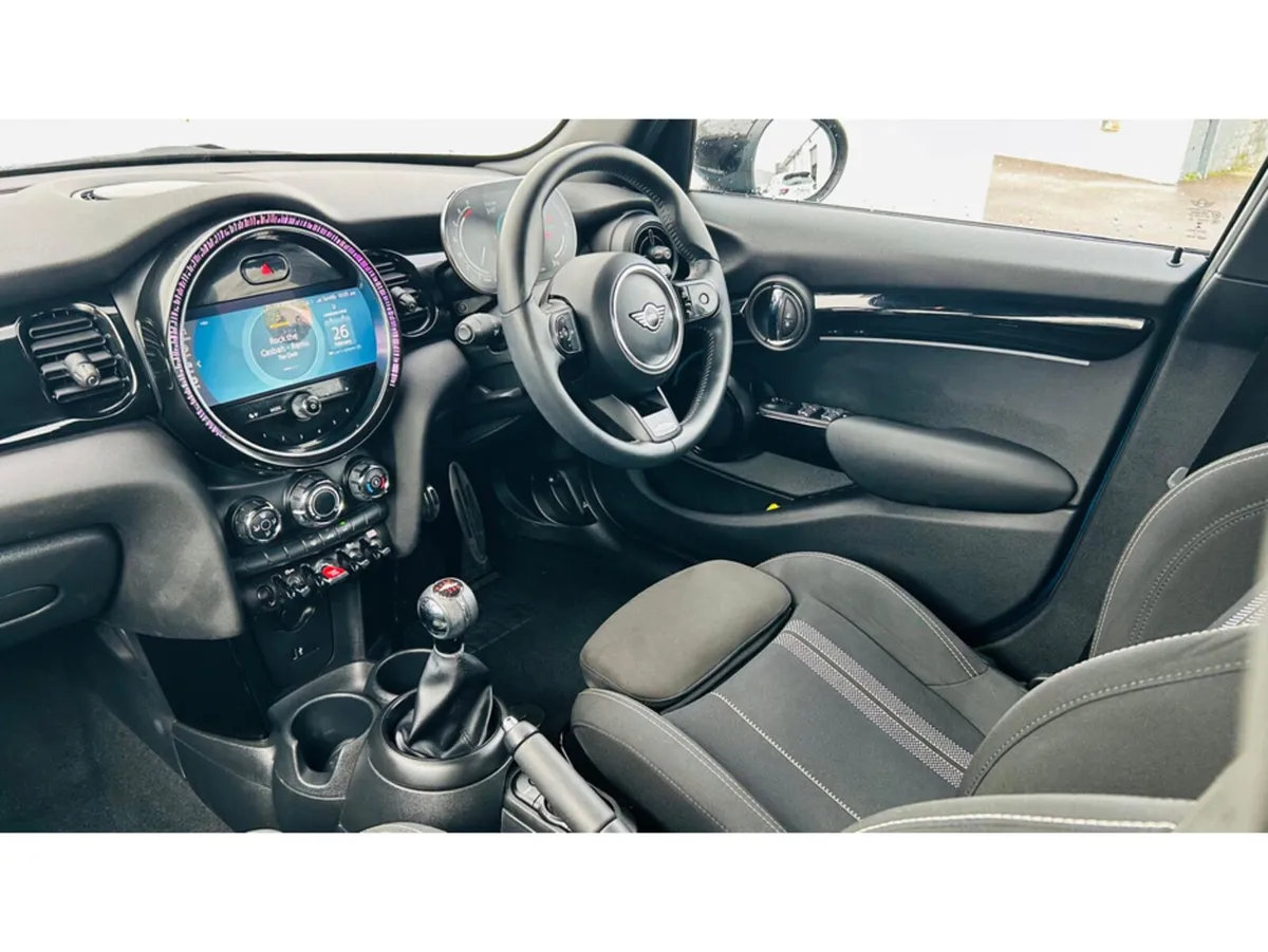 Mini Cooper Cooper Sport with John Cooper seats - Image 3