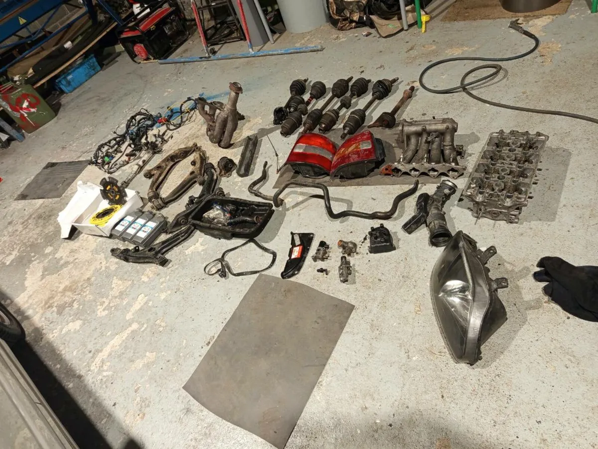 Honda ek b16a parts - Image 1