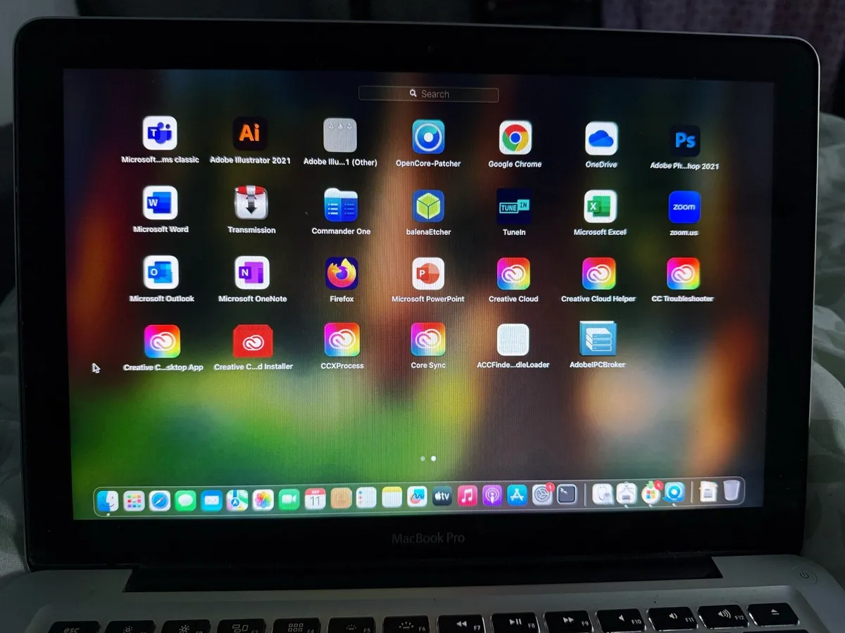 MacBook Pro i7 /16 GB /512 SSD /New battery - Image 4