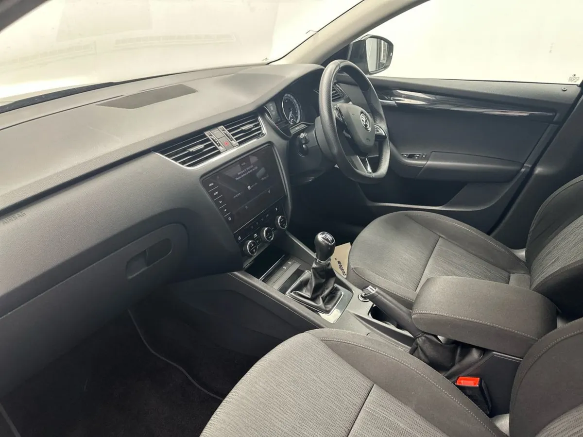 Skoda Octavia 1.0tsi Style  just IN   50 P/W - Image 4