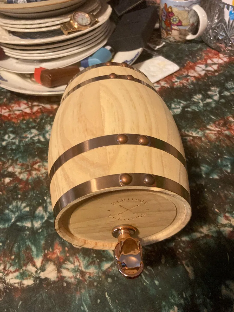 Whiskey barrel brand new - Image 1