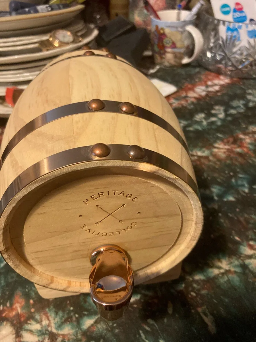 Whiskey barrel brand new - Image 2
