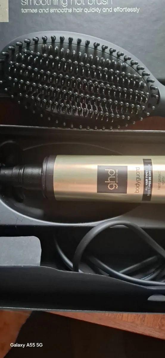 GHD Glide smoothing hot brush - Image 1