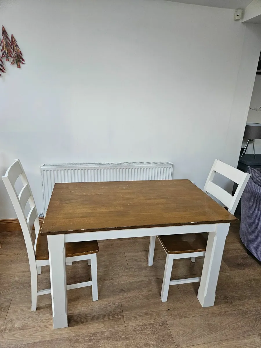Table and Chairs - Image 1