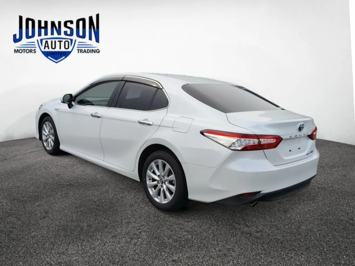 Toyota Camry 2.5 Petrol Hybrid - Image 3